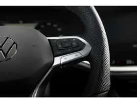 Volkswagen Touareg thumbnail 24