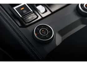 Volkswagen Touareg thumbnail 26
