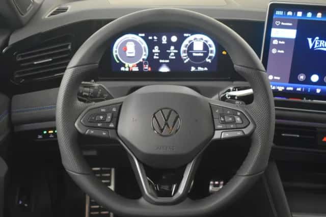 Volkswagen Tiguan (2026) thumbnail 12