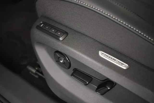 Volkswagen Tiguan (2026) thumbnail 8