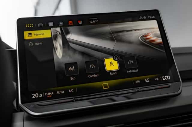 Volkswagen Golf (2025) thumbnail 17