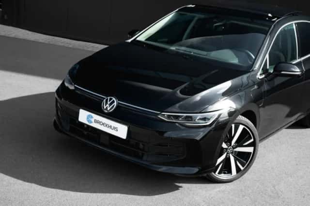 Volkswagen Golf (2025) thumbnail 4