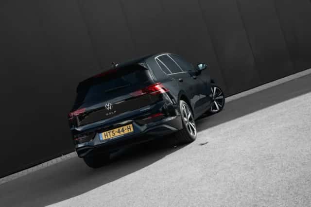 Volkswagen Golf (2025) thumbnail 7