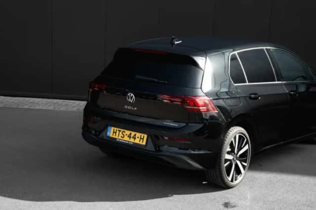 Volkswagen Golf (2025) thumbnail 8