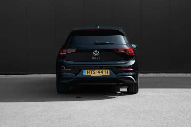 Volkswagen Golf (2025) thumbnail 9