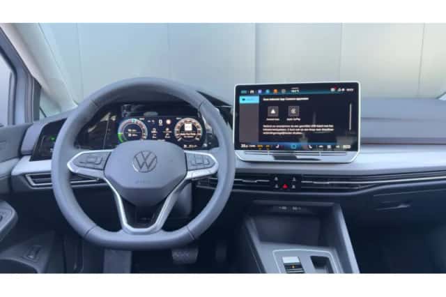 Volkswagen Golf (2026) thumbnail 6