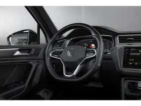 Volkswagen Tiguan (2022) thumbnail 12