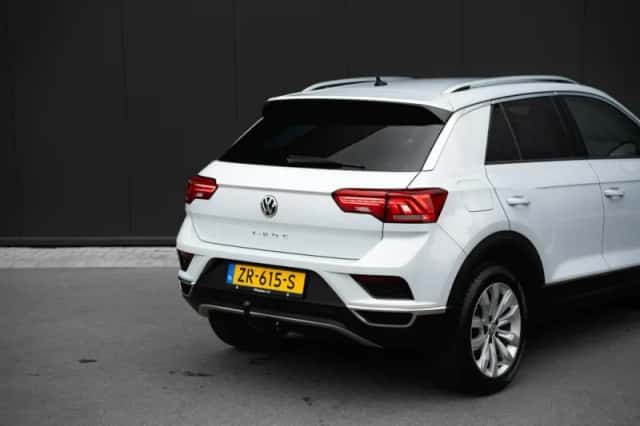 Volkswagen T-Roc (2019) thumbnail 9