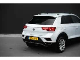 Volkswagen T-Roc (2019) thumbnail 9