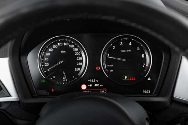 BMW X1 (2022) thumbnail 15