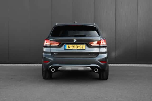 BMW X1 (2022) thumbnail 10