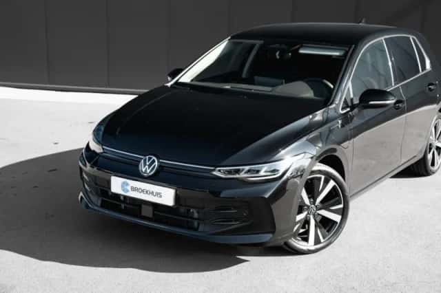 Volkswagen Golf (2026) thumbnail 4