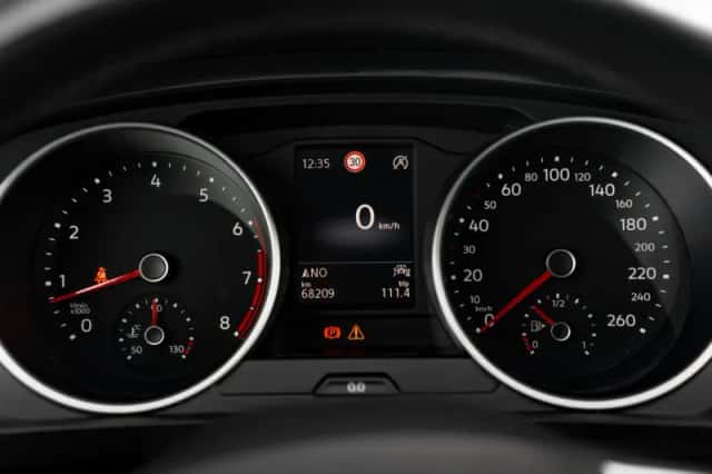 Volkswagen Tiguan (2021) thumbnail 14