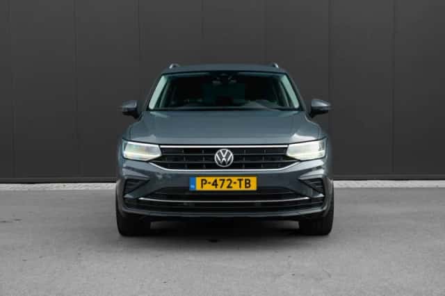 Volkswagen Tiguan (2021) thumbnail 6