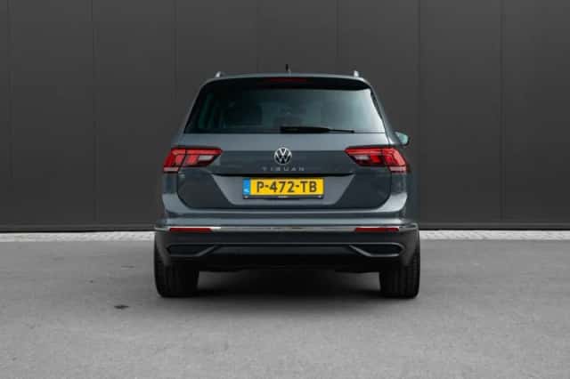 Volkswagen Tiguan (2021) thumbnail 9