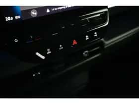 Volkswagen ID.Buzz Bus (2022) thumbnail 23