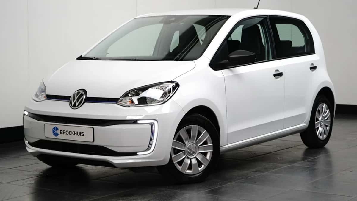 Volkswagen Up! (2023) — foto 1