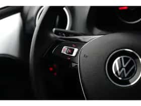 Volkswagen Up! (2023) thumbnail 11