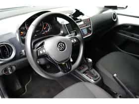 Volkswagen Up! (2023) thumbnail 17