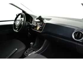 Volkswagen Up! (2023) thumbnail 7