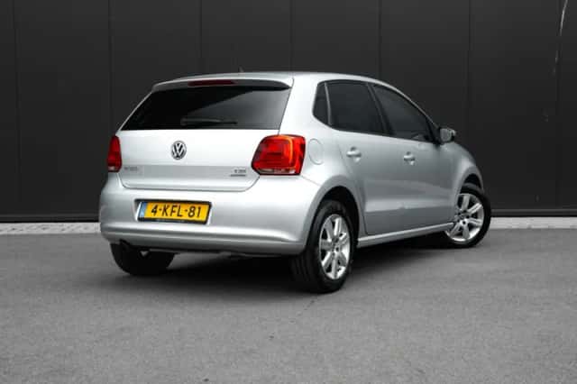 Volkswagen Polo (2013) thumbnail 2