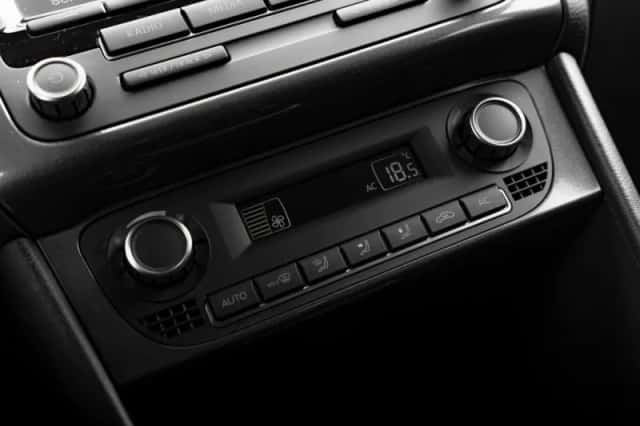 Volkswagen Polo (2013) thumbnail 16