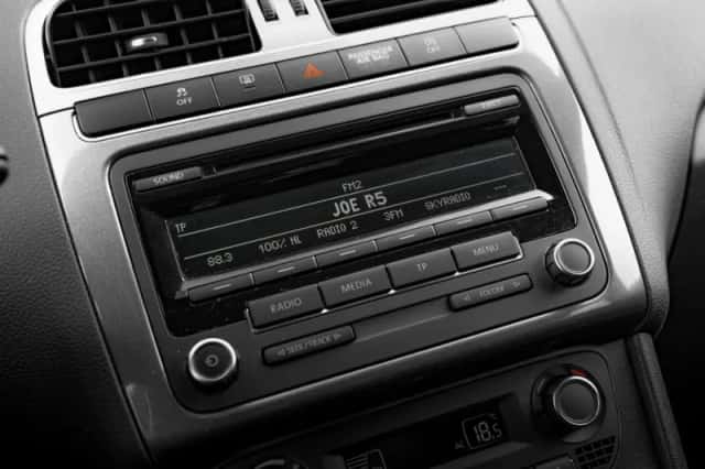 Volkswagen Polo (2013) thumbnail 17