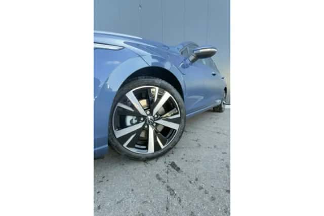 Volkswagen Golf (2026) thumbnail 4