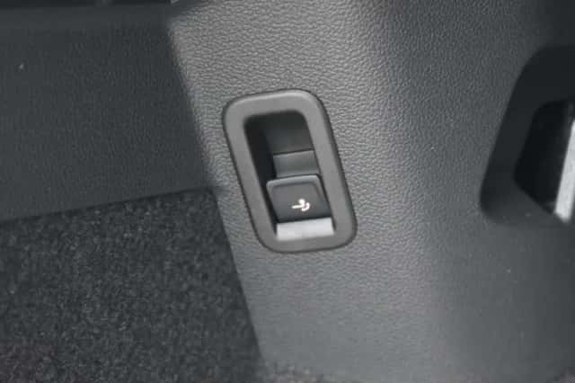 Volkswagen Golf (2026) thumbnail 39