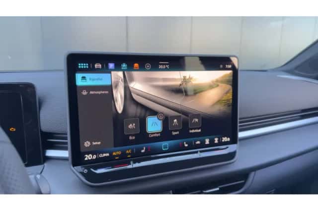 Volkswagen T-Roc (2026) thumbnail 9