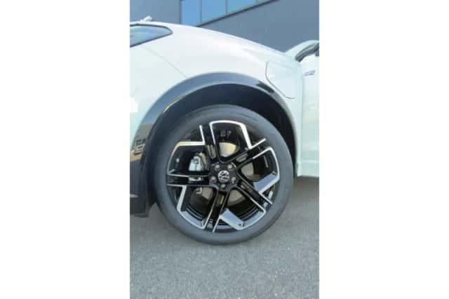Volkswagen Tiguan (2026) thumbnail 3