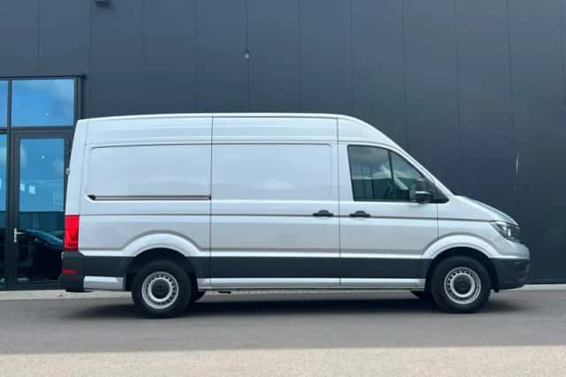Volkswagen Crafter (2020) thumbnail 3
