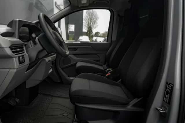 Volkswagen E-Transporter (2025) thumbnail 11