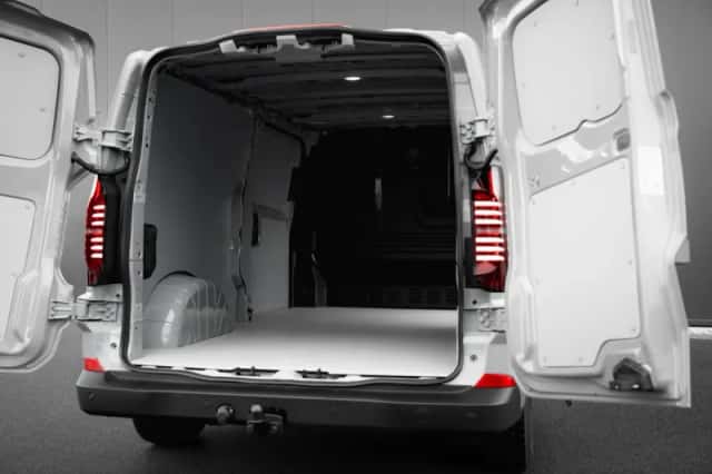 Volkswagen E-Transporter (2025) thumbnail 12