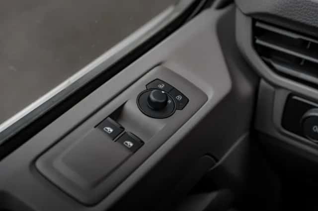 Volkswagen E-Transporter (2025) thumbnail 16