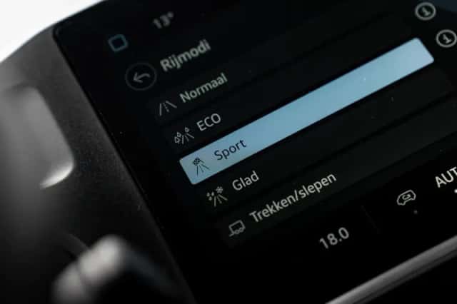 Volkswagen E-Transporter (2025) thumbnail 23