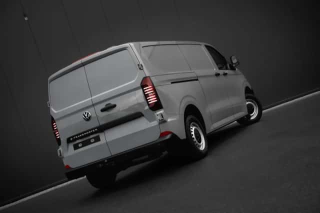 Volkswagen E-Transporter (2025) thumbnail 6
