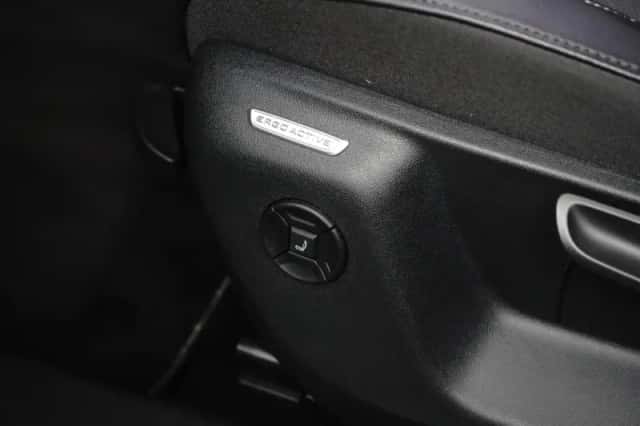 Volkswagen Tiguan (2025) thumbnail 22