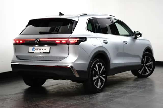 Volkswagen Tiguan (2025) thumbnail 4