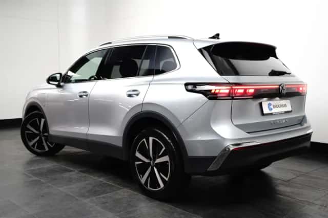 Volkswagen Tiguan (2025) thumbnail 5