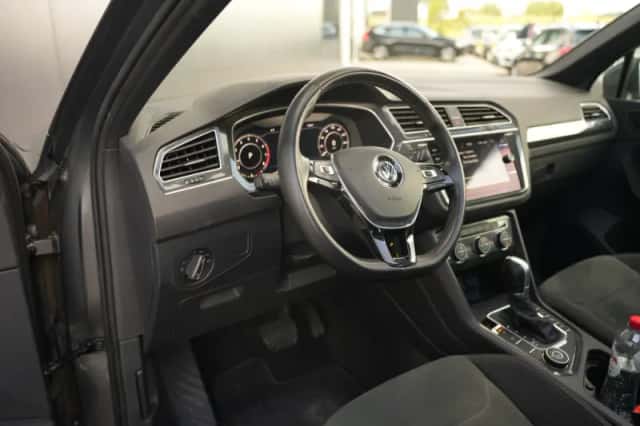 Volkswagen Tiguan (2018) thumbnail 6