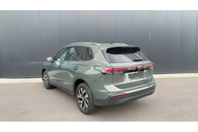 Volkswagen Tiguan (2026) thumbnail 2