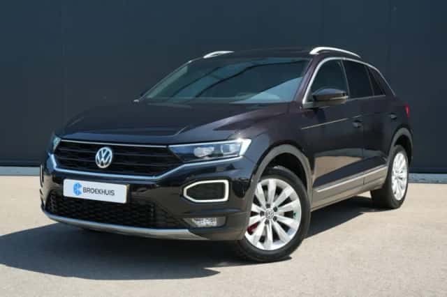 Volkswagen T-Roc (2018) thumbnail 1