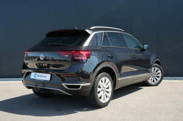 Volkswagen T-Roc (2018) thumbnail 6