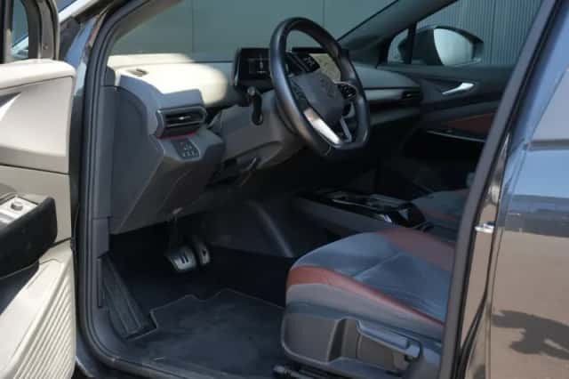 Volkswagen ID.4 (2020) thumbnail 4