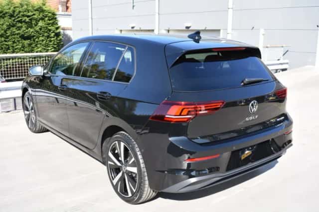 Volkswagen Golf (2026) thumbnail 3