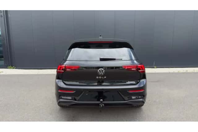 Volkswagen Golf (2026) thumbnail 4