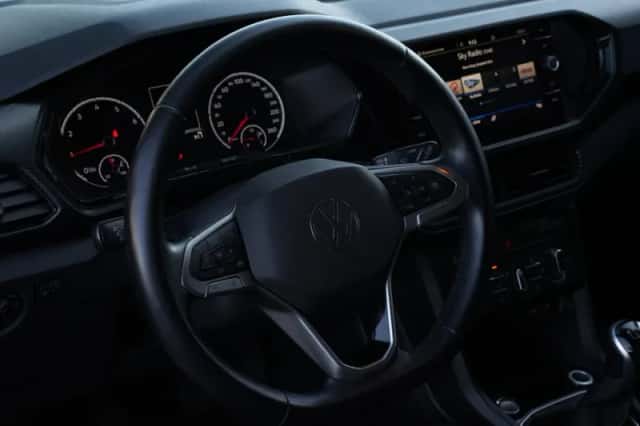 Volkswagen T-Cross (2023) thumbnail 5