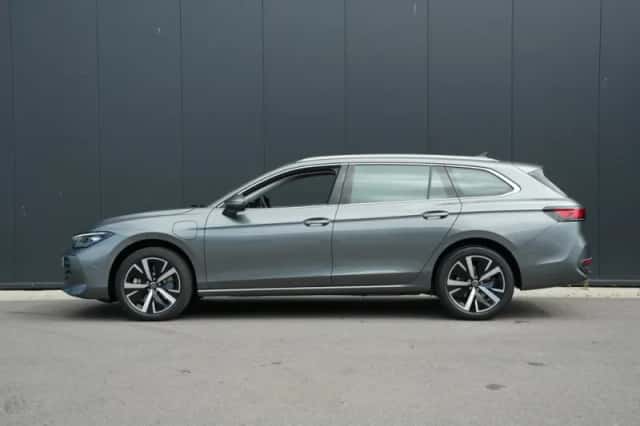 Volkswagen Passat (2026) thumbnail 3
