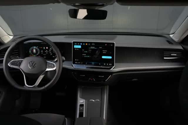 Volkswagen Passat (2026) thumbnail 4